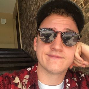 Meet your Posher, Luke